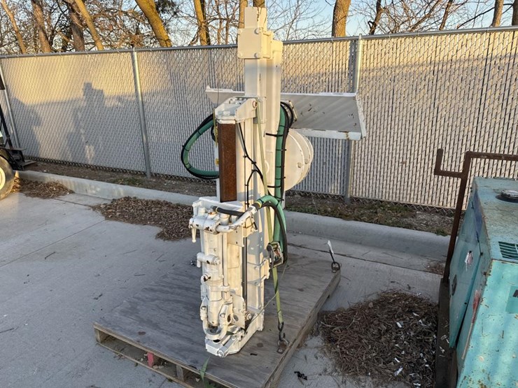 #4296-•-post-pounder-attachment-image-1