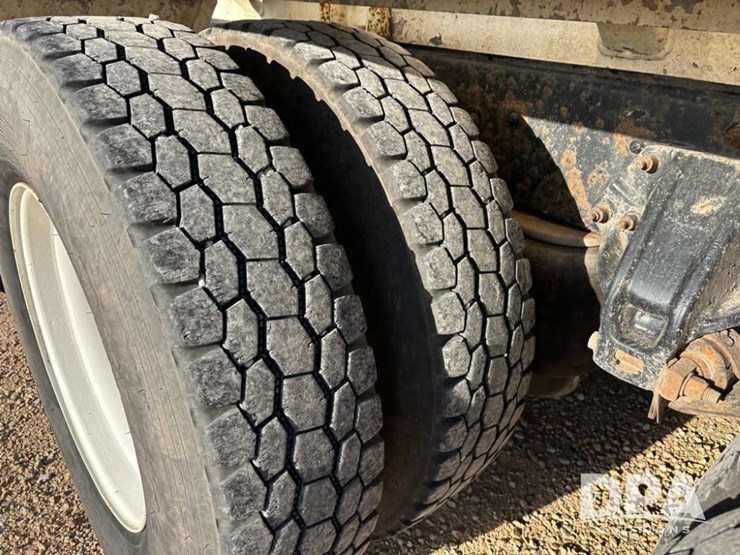 2013-unit-70-image-63