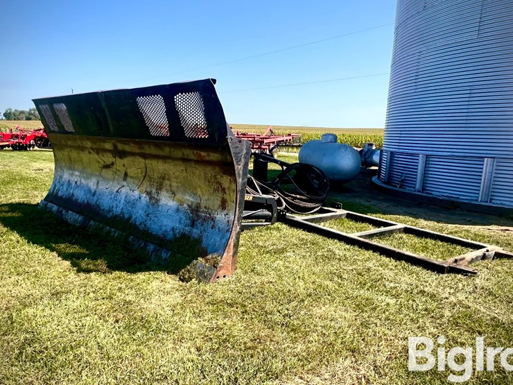 case-ih-steiger-385-image-1