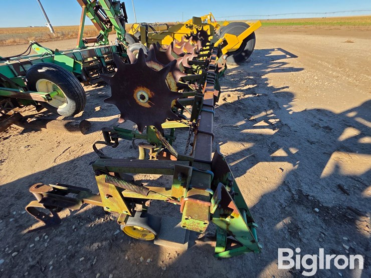 john-deere-825-image-12