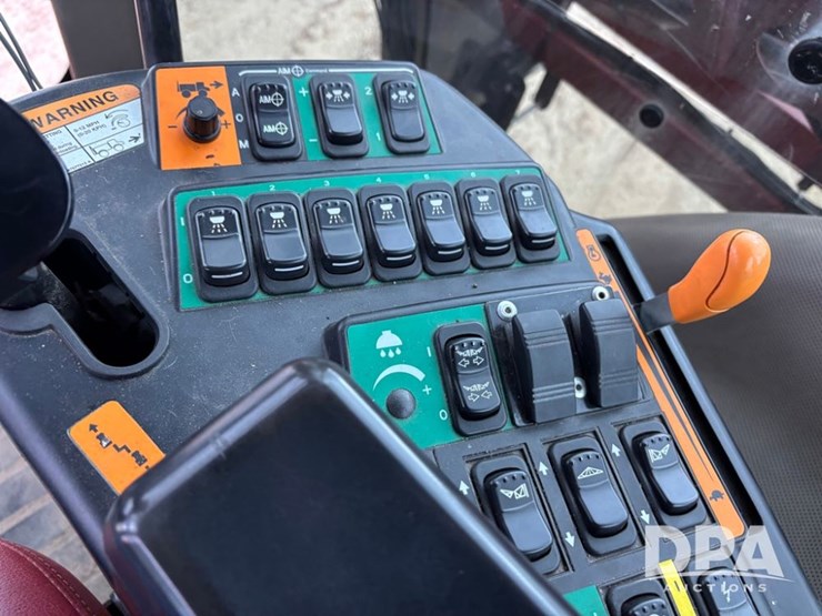 2014-case-ih-3016-image-85