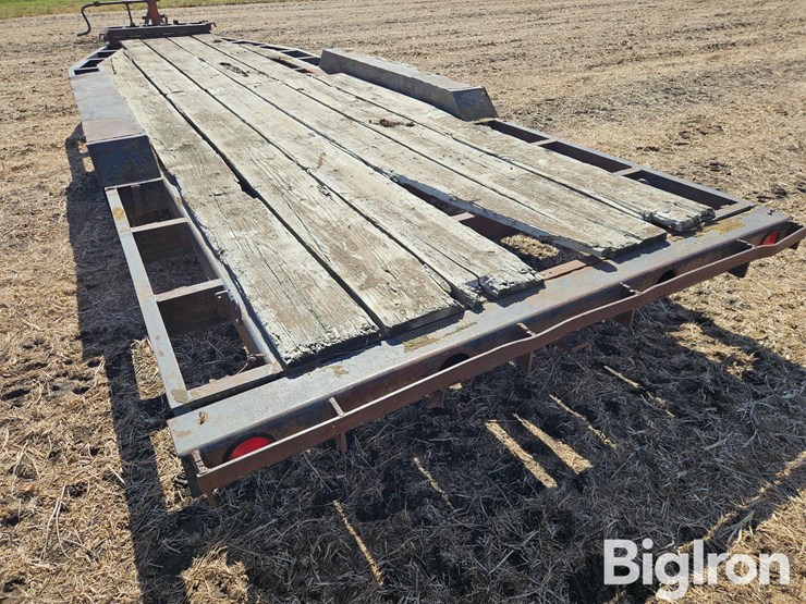 19'-tri/-axle-flatbed-trailer-image-15
