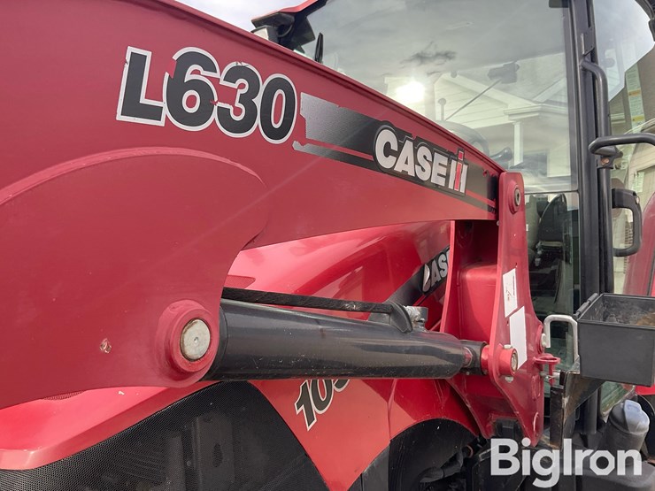 2013-case-ih-farmall-105c-image-16