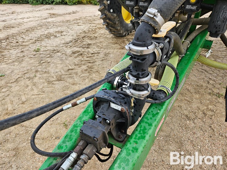 bestway-1,850-gal-100'-boom-pull-type-sprayer-image-13