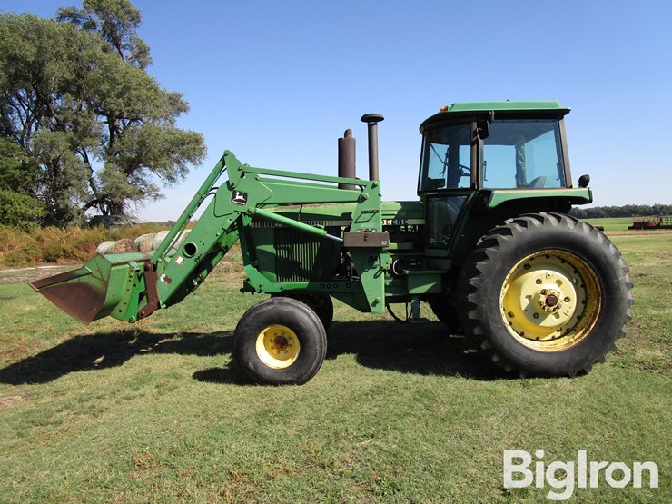 1982-john-deere-4440-image-8