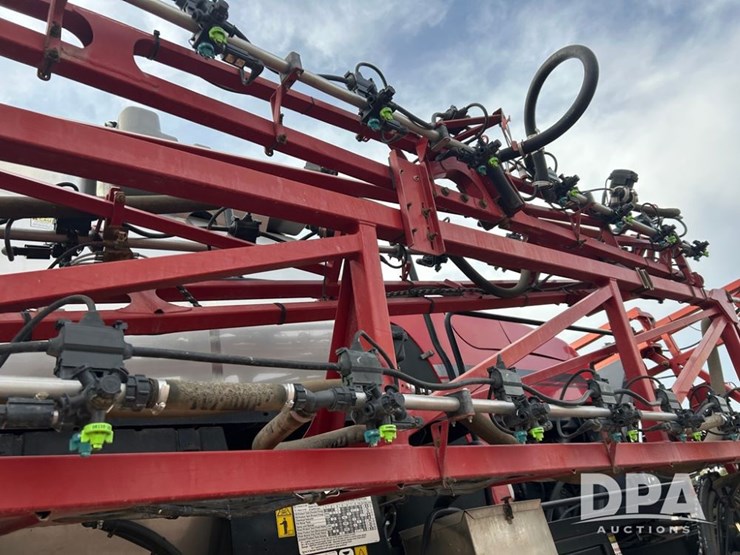 2020-case-ih-patriot-4440-image-34