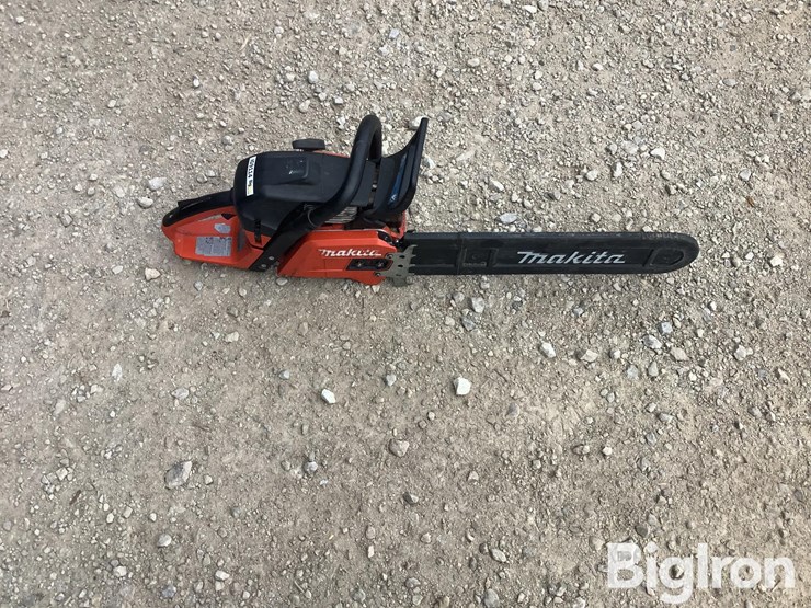 makita-chainsaw-image-4