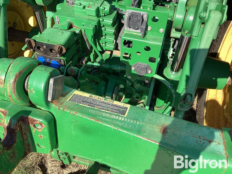 2016-john-deere-7210r-image-12