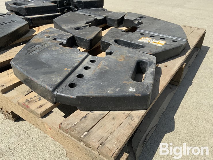 caterpillar-100-image-10