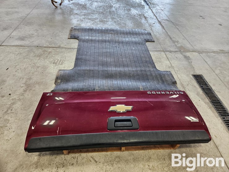 chevrolet-silverado-tailgate-&-box-floor-pad-image-4