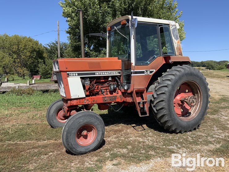 1977-international-1086-image-1