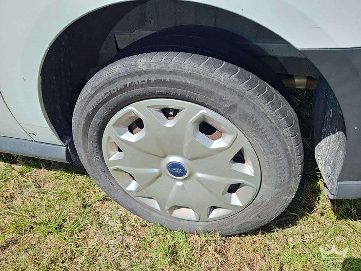 2015-ford-transit-connect-image-18