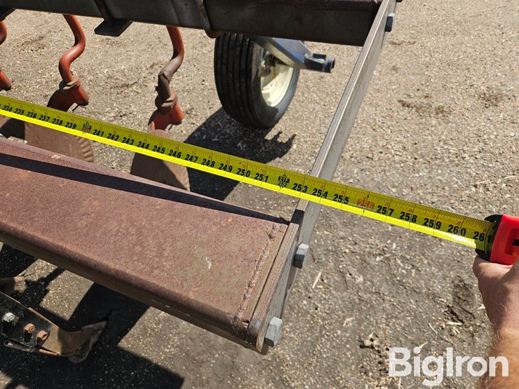 12r18-3-pt.-anhydrous-applicator-image-19