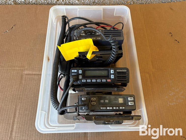 3-kenwood-radios-image-1