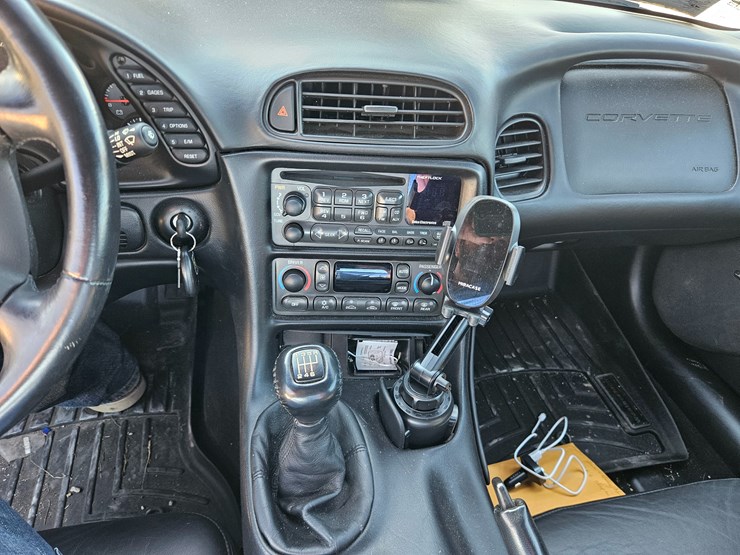 #22774-•-2002-chevrolet-corvette-z06-car-image-40