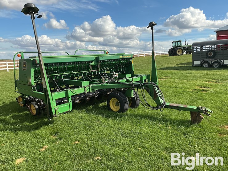 john-deere-750-image-3