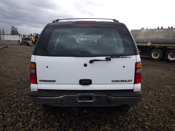 2002-chevrolet-tahoe-image-6