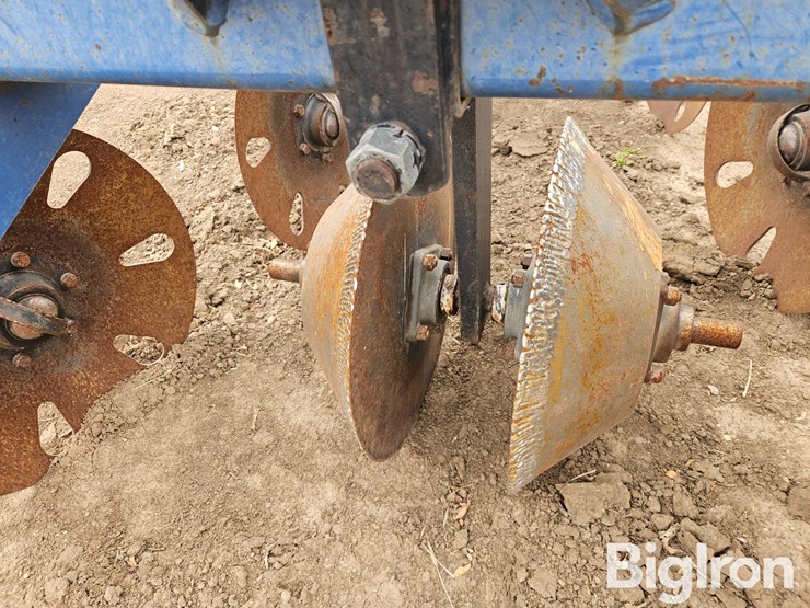 blu-jet-track-master-image-10