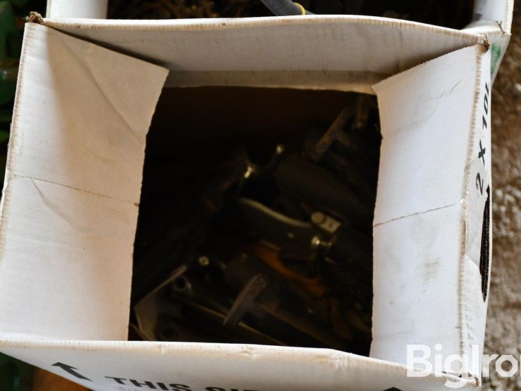 pallets-of-1770-planting-parts-image-14