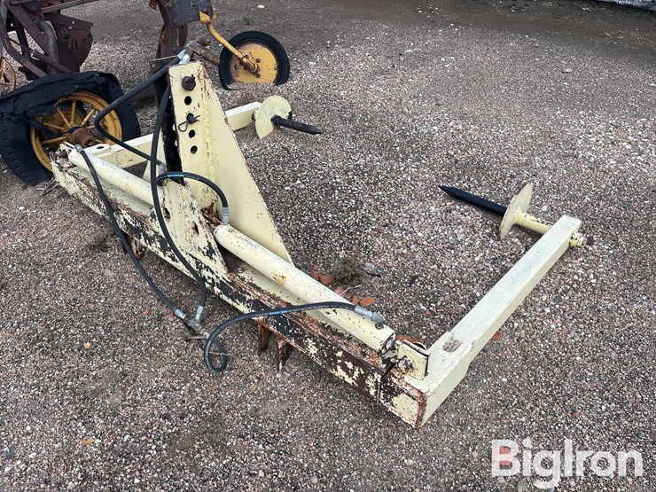 vermeer-3-pt-bale-unroller-image-1