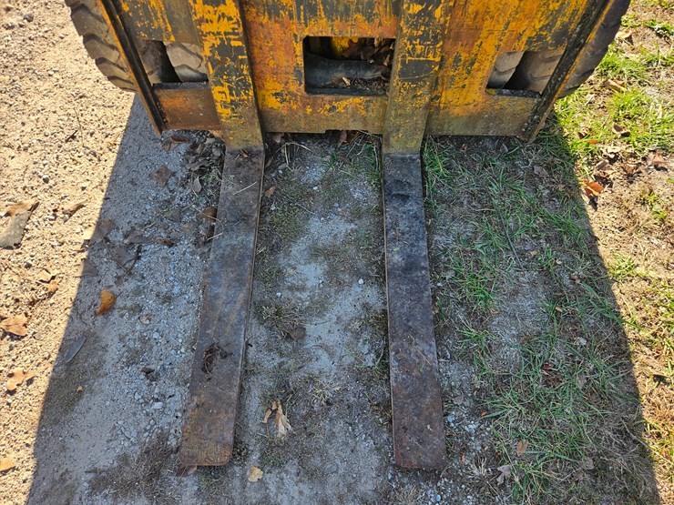 #22765-•-1960's-baker-forklift-(non-runner)-image-46