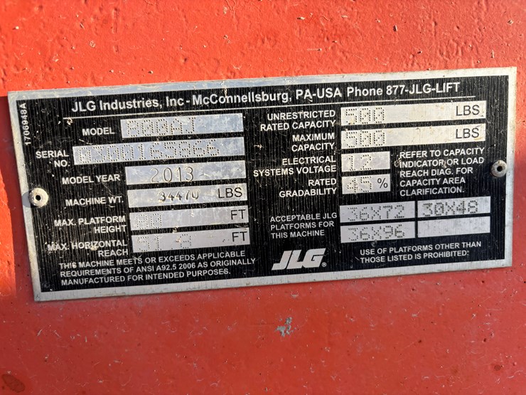 2013-jlg-800aj-image-11