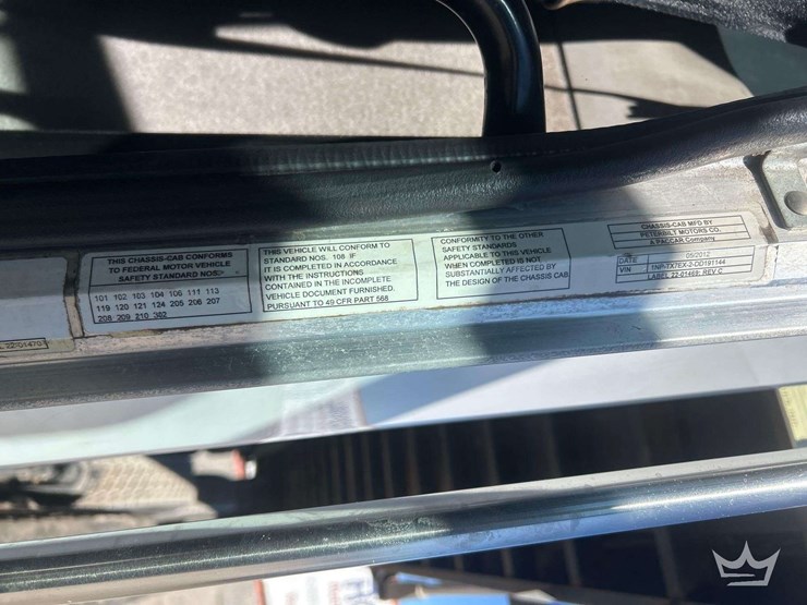 2013-peterbilt-367-image-5