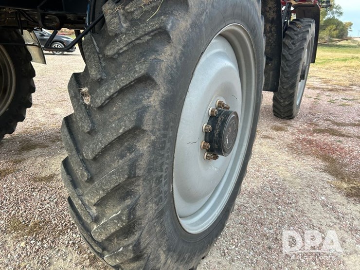 2020-case-ih-patriot-4440-image-28