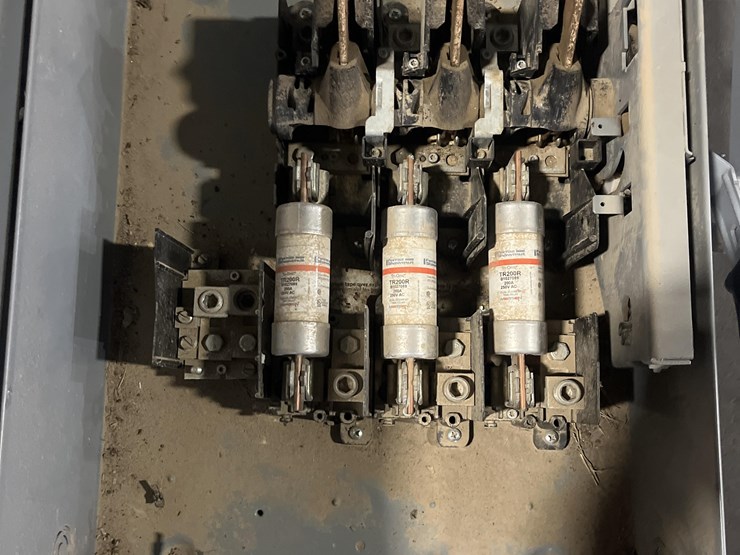 square-d-pump-panels-image-10