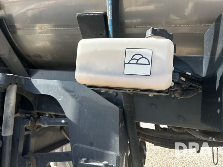 2016-ag-chem-rg1100b-image-68