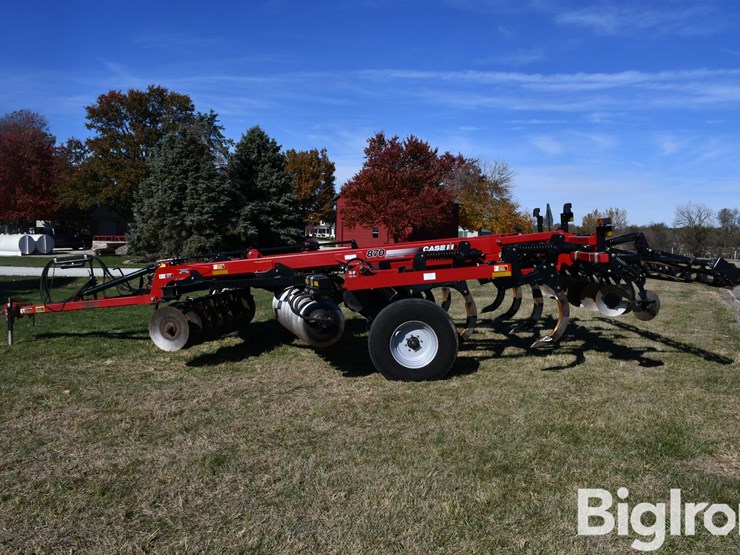 case-ih-870-7-shank-disk-ripper-image-8