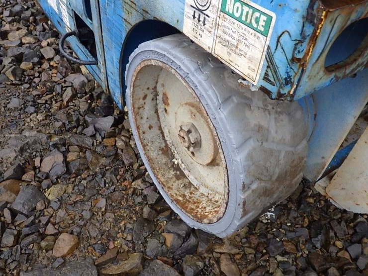 genie-gs1930-image-12