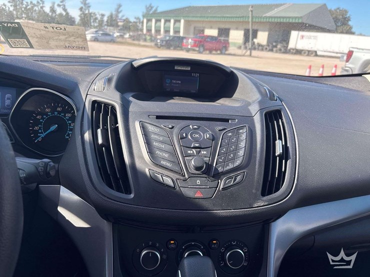 2015-ford-escape-image-14