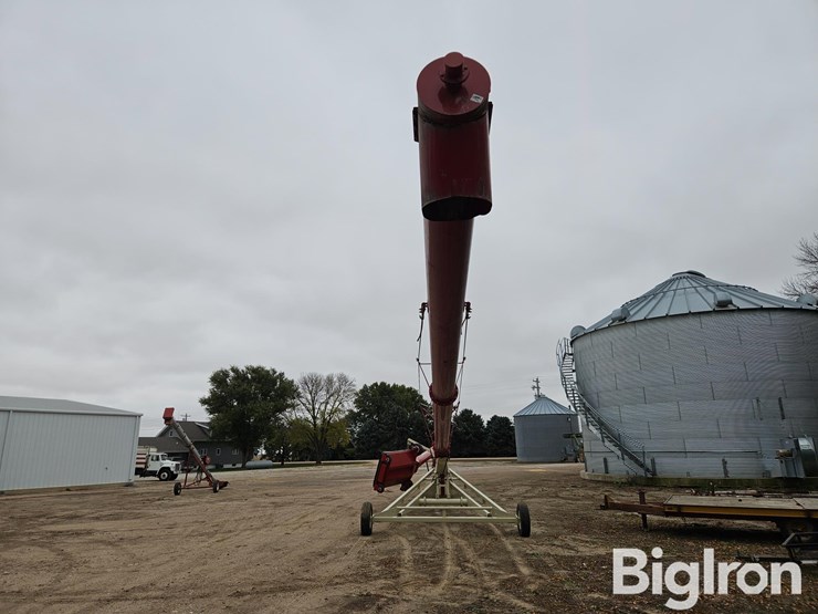 2019-buhler-farm-king-1370-image-6