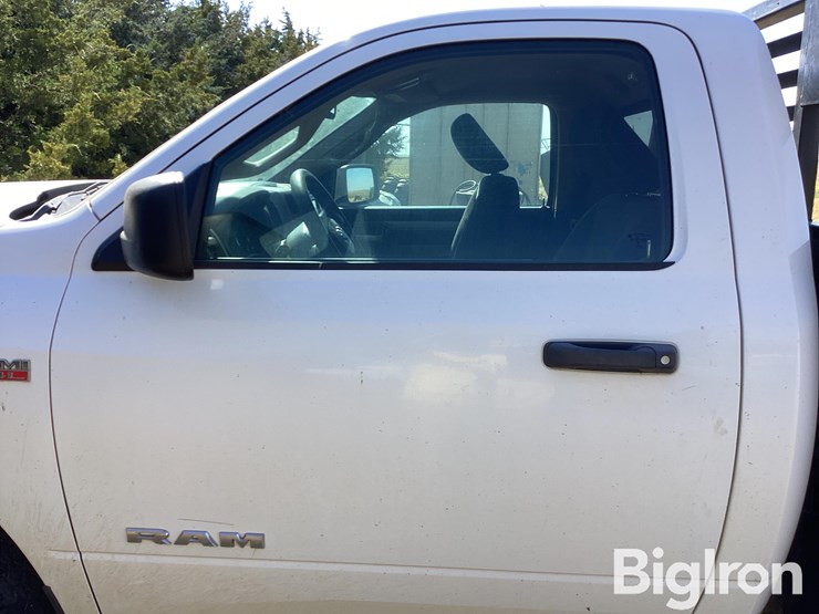 2019-dodge-2500-image-13