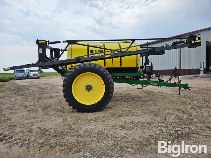 bestway-1,850-gal-100'-boom-pull-type-sprayer-image-4