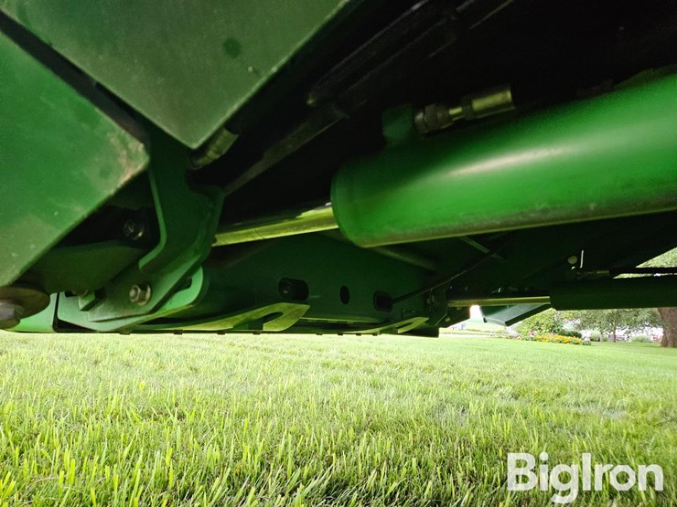 2011-john-deere-9770-sts-image-18