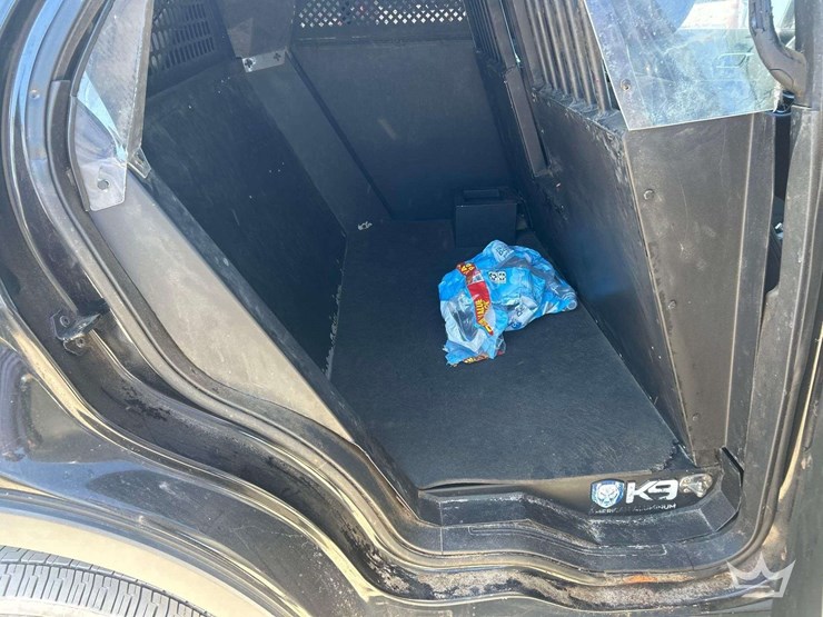 2017-ford-explorer-image-25