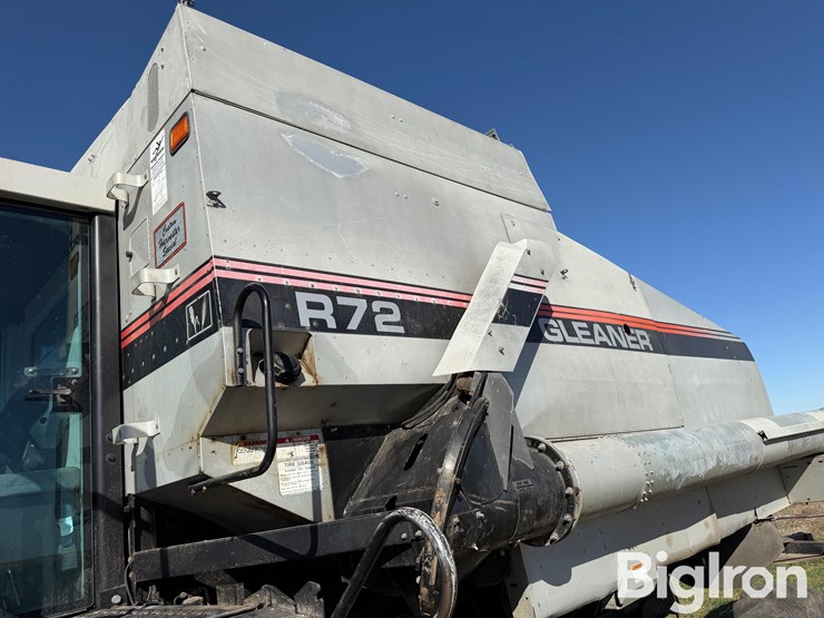 1998-gleaner-r72-image-15