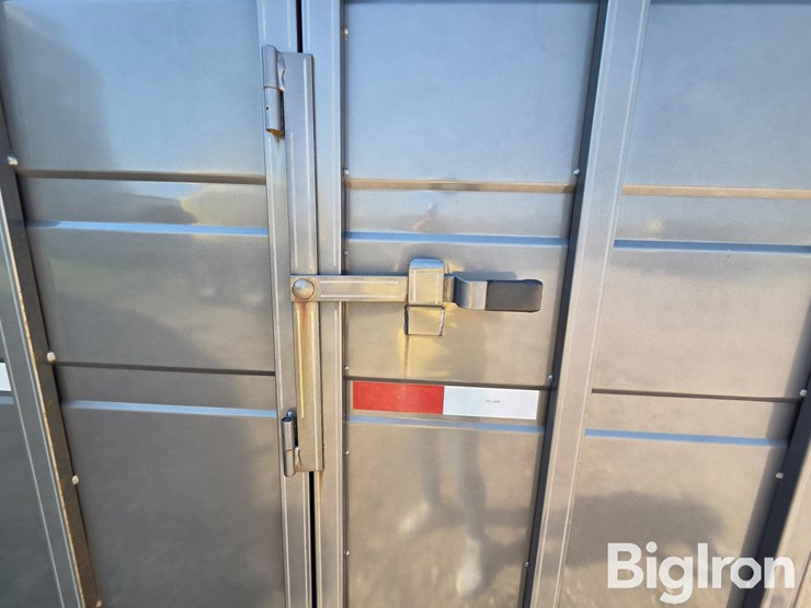 2004-titan-trailer-image-15