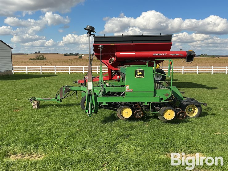 john-deere-750-image-8