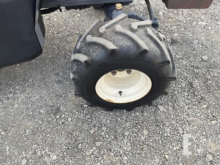 2007-kubota-f3680-image-12