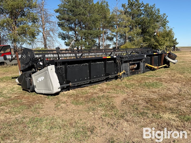 2001-gleaner-800-image-8