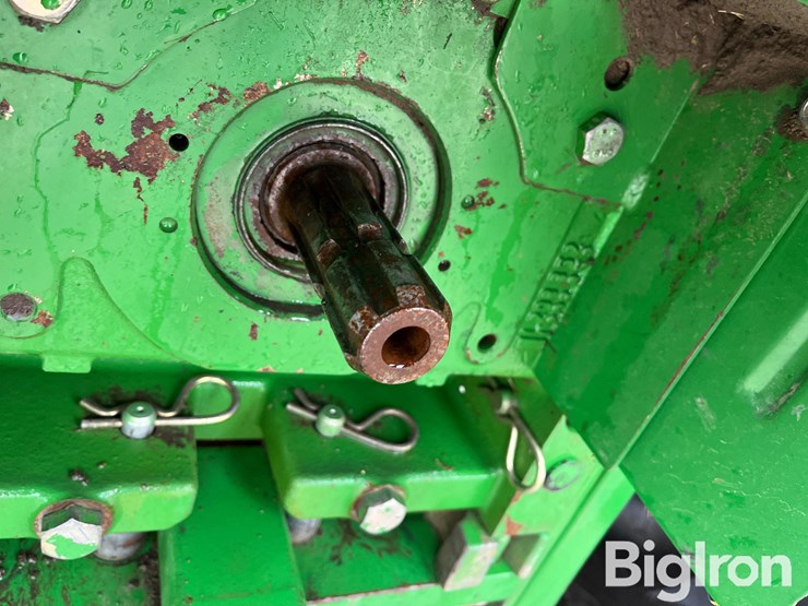 2015-john-deere-6130m-image-10