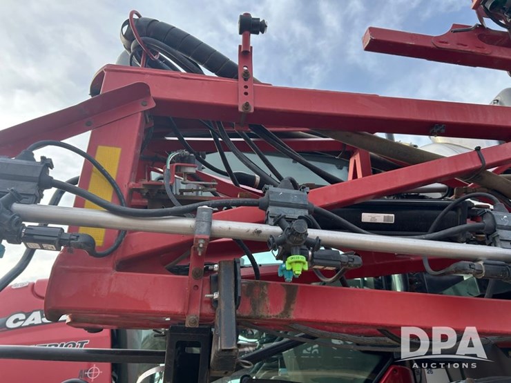 2020-case-ih-patriot-4440-image-31