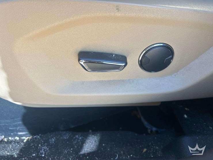 2017-ford-explorer-image-18