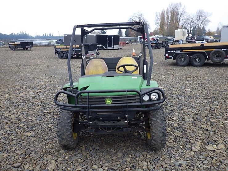 john-deere-gator-image-2