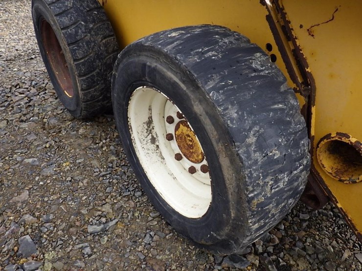 john-deere-317-image-16