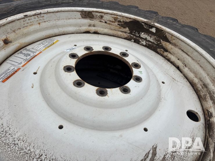 row-crop-tires-(dr12556)-image-7