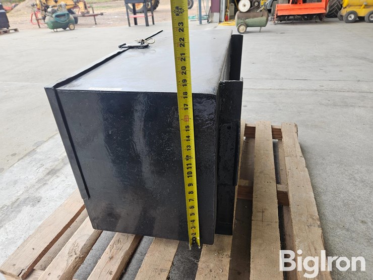 side-mount-truck-tractor-tool-box-image-9